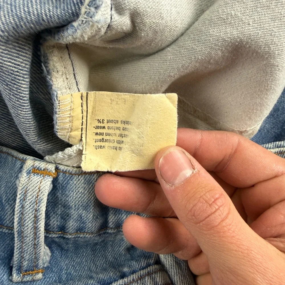 Vintage Levis Jeans Mens 32x25 Blue Orange Tab 70s 80s YKK Zipper Raw Hem Thrash